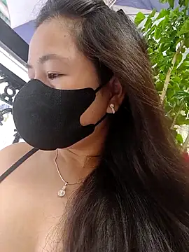 lyna bl online show from September 11, 12:00 am