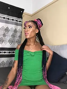 Snapshot of Kylie_Hairy_Bbc chatting on February 27, 5:13 am Kylie Hairy Bbc online show from February 27, 5:13 am