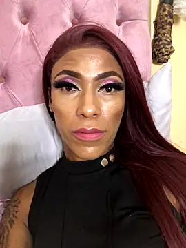 Snapshot of Kylie_Hairy_Bbc chatting on December 5, 3:15 am Kylie Hairy Bbc online show from December 5, 3:15 am