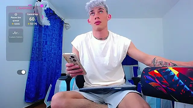 thiagomurphyy online show from December 5, 8:00 am