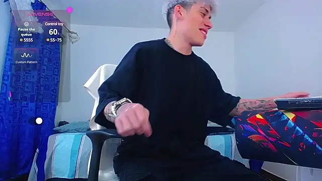 thiagomurphyy online show from December 18, 4:31 am