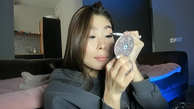 Yukisans online show from February 27, 9:54 am