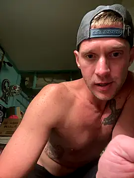 Camcam21 online show from November 15, 6:33 am