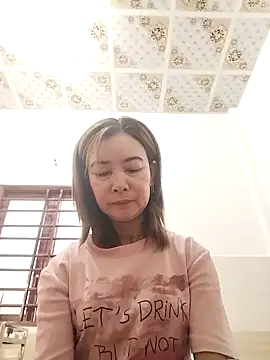 Sexy-ladyboobs20 online show from October 12, 1:04 am