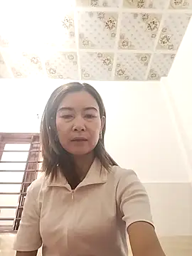 Sexy-ladyboobs20 online show from November 28, 1:30 am