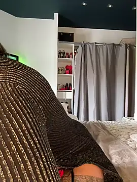 lynagreen01 online show from February 20, 12:04 pm