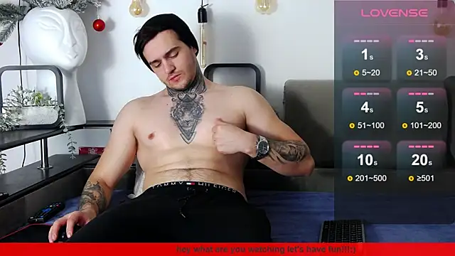 Snapshot of CarterCole chatting on January 14, 6:56 am CarterCole online show from January 14, 6:56 am