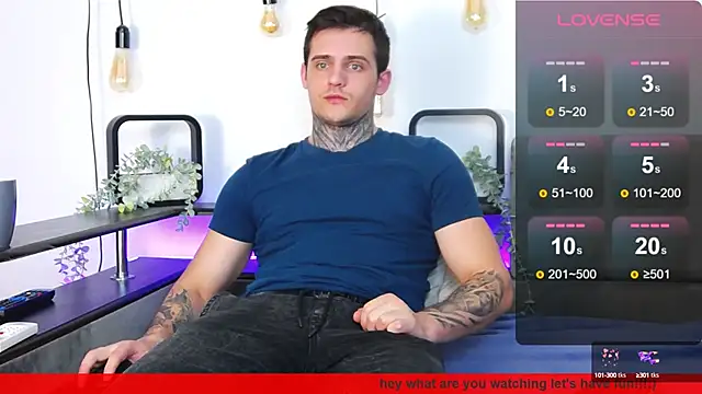 Snapshot of CarterCole chatting on January 30, 9:47 am CarterCole online show from January 30, 9:47 am