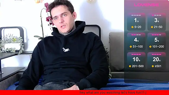 Snapshot of CarterCole chatting on March 22, 8:08 am CarterCole online show from March 22, 8:08 am