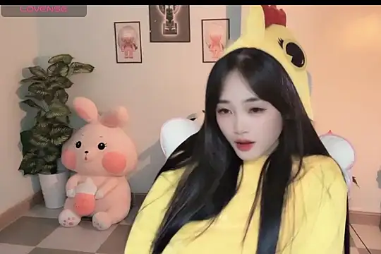  Aimy  online show from November 12, 5:35 pm