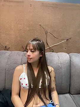 AmmyJones  online show from October 1, 6:25 pm