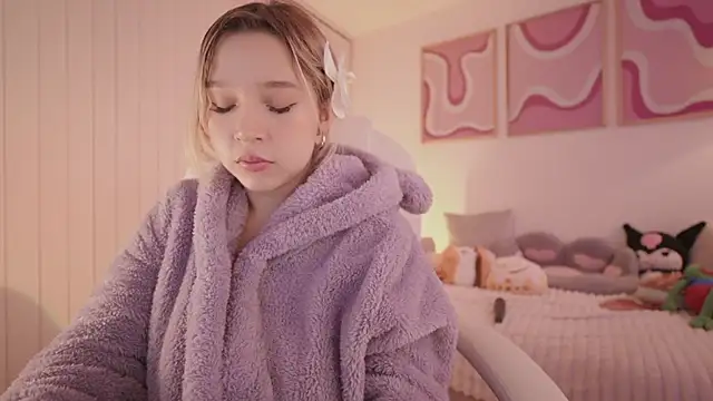 Snapshot of -SofiaCastillo- chatting on February 24, 3:42 pm -SofiaCastillo- online show from February 24, 3:42 pm