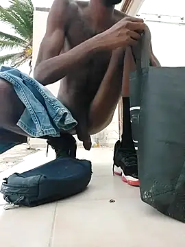 Snapshot of Papii97150 chatting on October 27, 6:01 pm Papii97150 online show from October 27, 6:01 pm