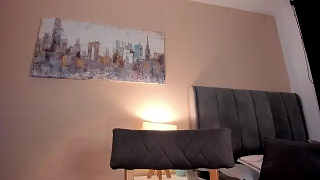 dakotaa   online show from January 8, 12:17 am