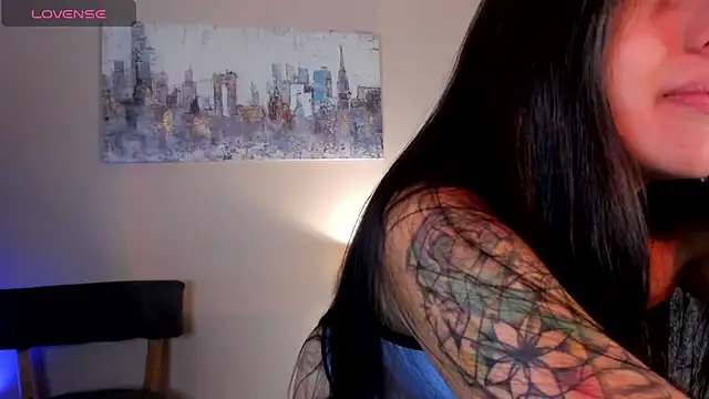 dakotaa   online show from January 25, 8:21 pm