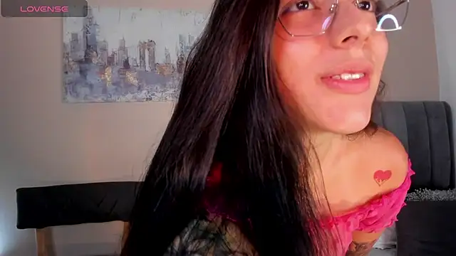 dakotaa   online show from February 18, 11:52 pm