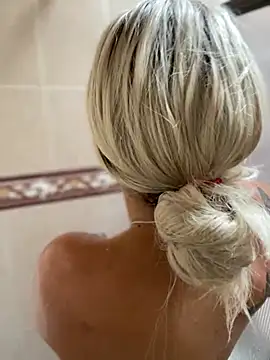 SamaraJay1 online show from December 18, 1:02 pm