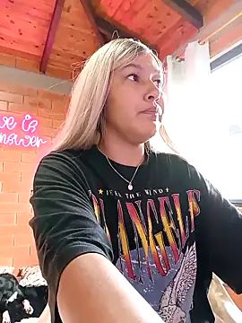 SamaraJay1 online show from March 9, 12:42 pm