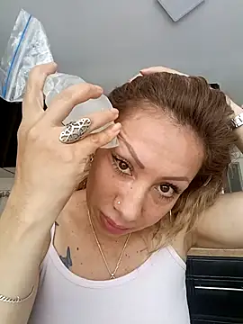 coral smitth online show from March 1, 4:33 pm