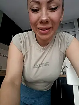 coral smitth online show from March 6, 6:59 pm