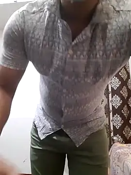 Guyinshortss online show from November 15, 6:59 pm