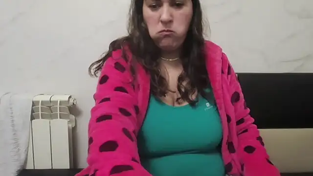 milfmomxx online show from January 25, 7:49 pm