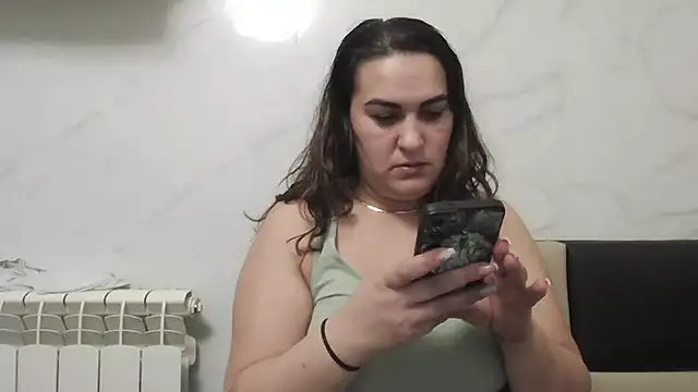 milfmomxx online show from February 26, 7:16 pm