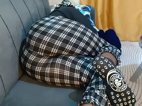 leslysexygirl online show from September 17, 5:25 pm