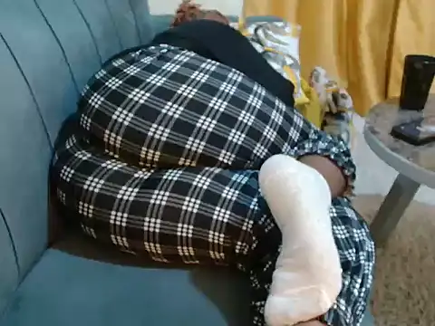 leslysexygirl online show from November 21, 8:24 am