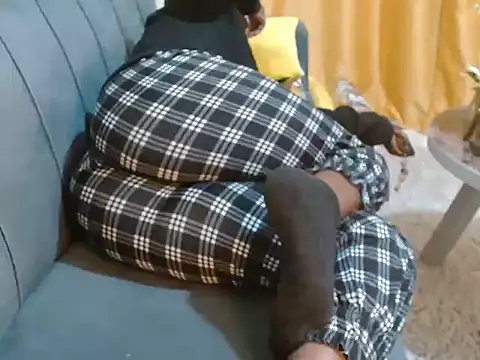 leslysexygirl online show from November 26, 6:25 am