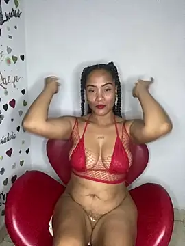 Snapshot of AdelaHaneix chatting on November 22, 6:23 am AdelaHaneix online show from November 22, 6:23 am