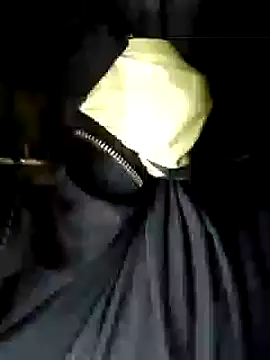 Policeman20742 online show from March 11, 8:42 pm