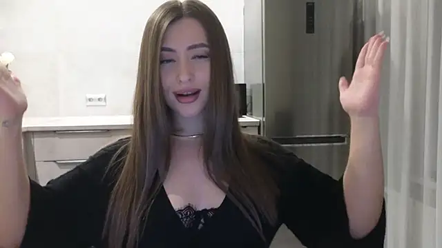 Snapshot of Cinderella____ chatting on December 26, 1:51 am Cinderella online show from December 26, 1:51 am