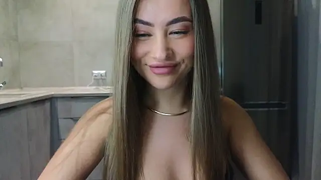 Snapshot of Cinderella____ chatting on March 15, 2:45 pm Cinderella online show from March 15, 2:45 pm