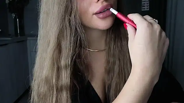 Snapshot of Cinderella____ chatting on September 14, 8:41 pm Cinderella online show from September 14, 8:41 pm