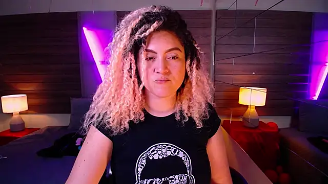 Kateryn  online show from March 6, 8:37 pm