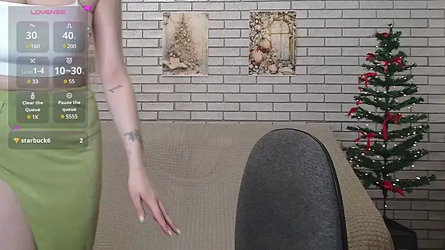 EmiliaDuchess online show from January 10, 3:27 pm