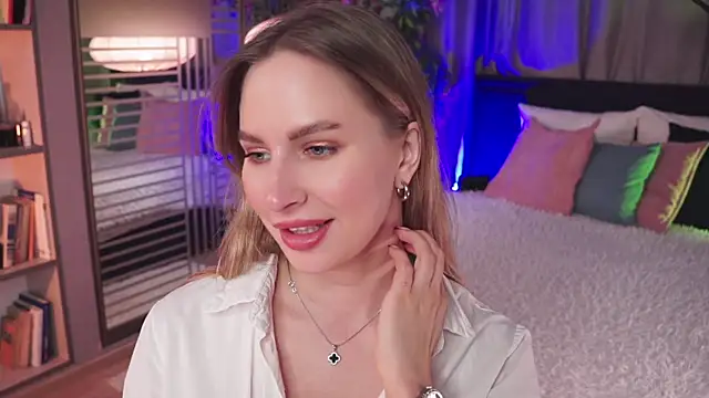 Snapshot of AnnLevine chatting on January 19, 6:09 am AnnLevine online show from January 19, 6:09 am