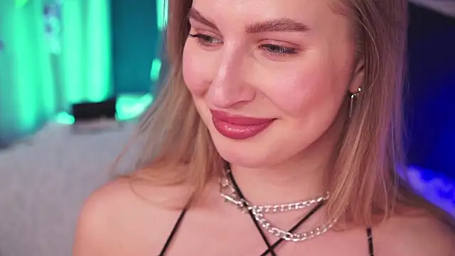 Snapshot of AnnLevine chatting on January 22, 12:17 pm AnnLevine online show from January 22, 12:17 pm