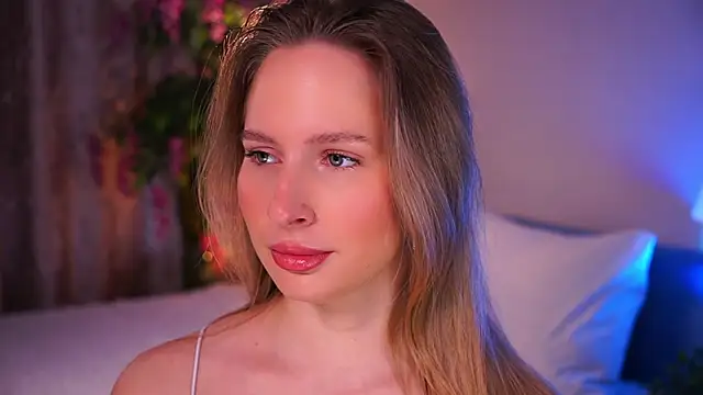 Snapshot of AnnLevine chatting on February 25, 6:03 am AnnLevine online show from February 25, 6:03 am