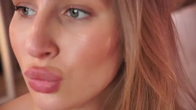 Snapshot of AnnLevine chatting on February 26, 12:14 pm AnnLevine online show from February 26, 12:14 pm