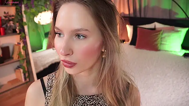 Snapshot of AnnLevine chatting on March 14, 5:59 am AnnLevine online show from March 14, 5:59 am