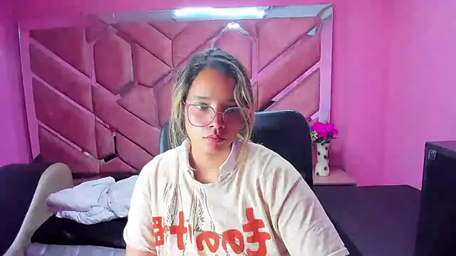 Olivia Fox69 online show from January 28, 7:00 am