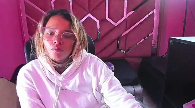 Olivia Fox69 online show from February 3, 4:57 am