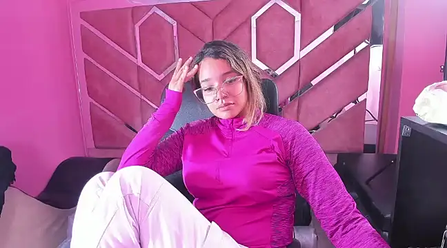 Olivia Fox69 online show from February 4, 3:44 am