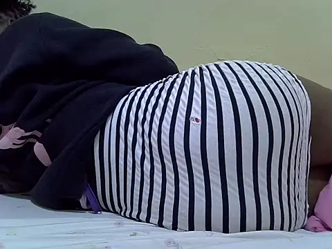 sweetangel41 online show from September 11, 1:44 pm