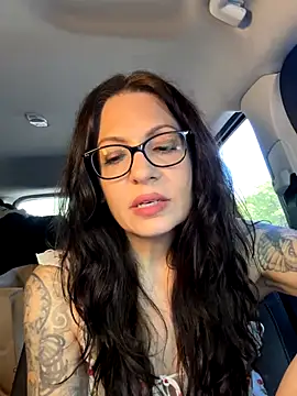 Snapshot of BeautifulMesss chatting on September 12, 4:07 pm BeautifulMesss online show from September 12, 4:07 pm