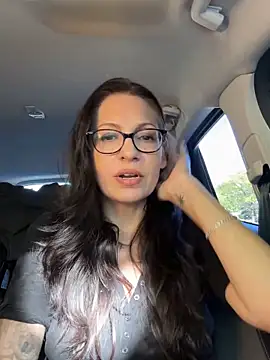 Snapshot of BeautifulMesss chatting on October 10, 2:38 pm BeautifulMesss online show from October 10, 2:38 pm