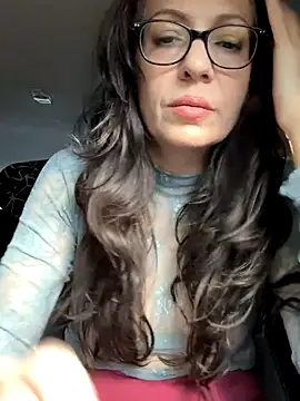 Snapshot of BeautifulMesss chatting on October 24, 3:41 pm BeautifulMesss online show from October 24, 3:41 pm