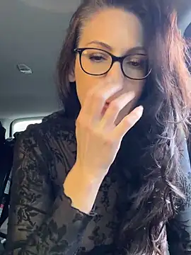 Snapshot of BeautifulMesss chatting on October 29, 3:36 pm BeautifulMesss online show from October 29, 3:36 pm